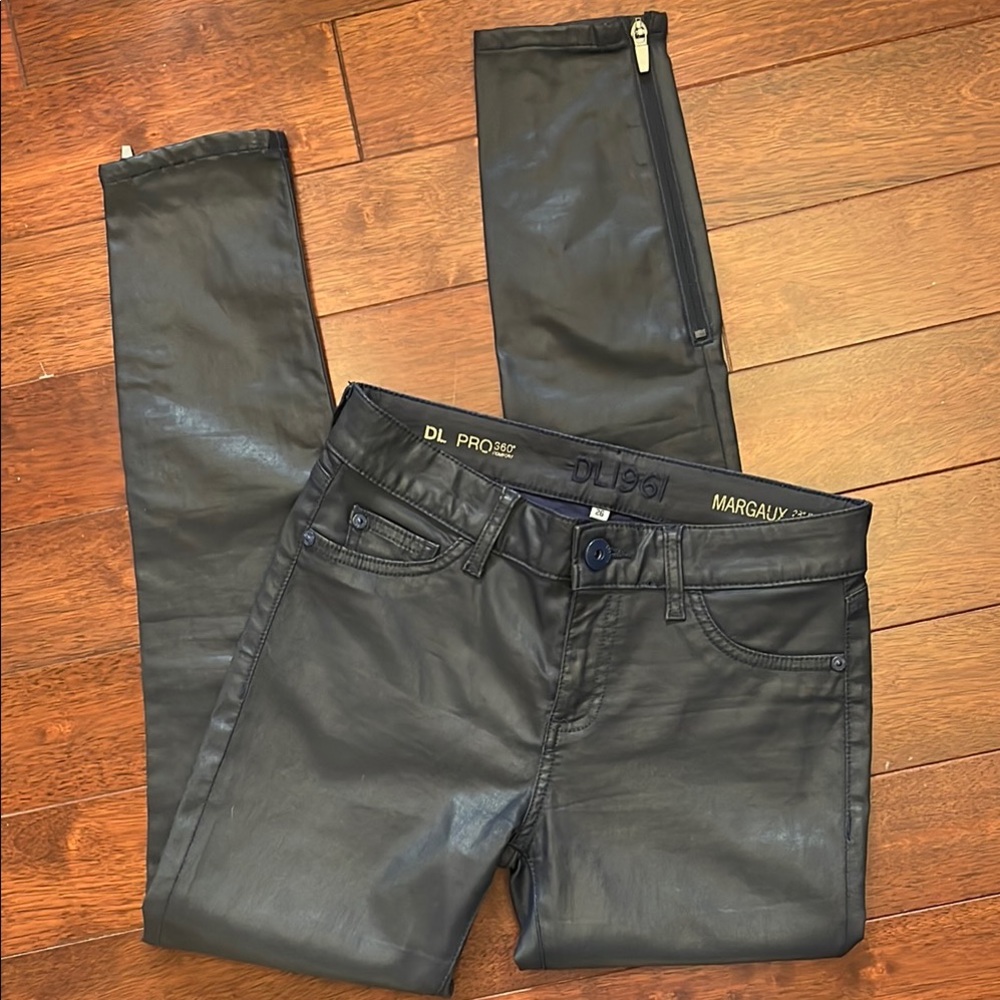 NWOT DL1961 Margaux 28” Insta Sculpt Skinny Funel Wet Look Denim Jeans 26
